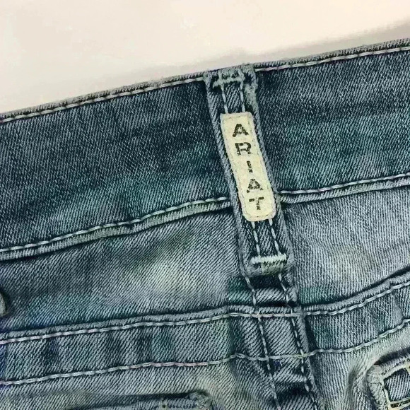 Ariat REAL Denim Light Wash Cotton Blue 5-Pocket Jeans - Picture 13 of 13